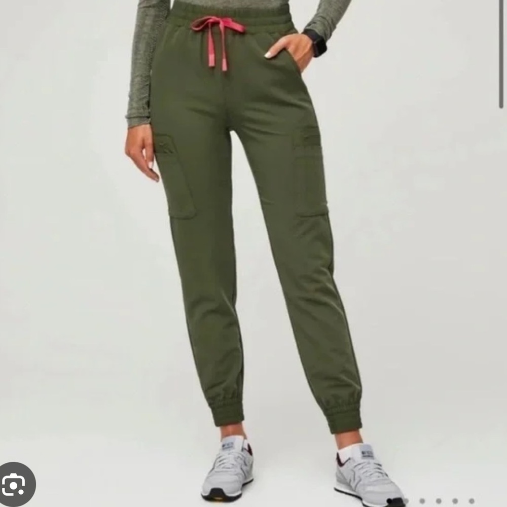 FIGS High Waisted Zamora Jogger Scrub Pants - Olive Green - Women's Large